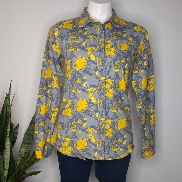 ✨3/$15 Cabela's grey & yellow button up flannel S - Picture 1 of 5